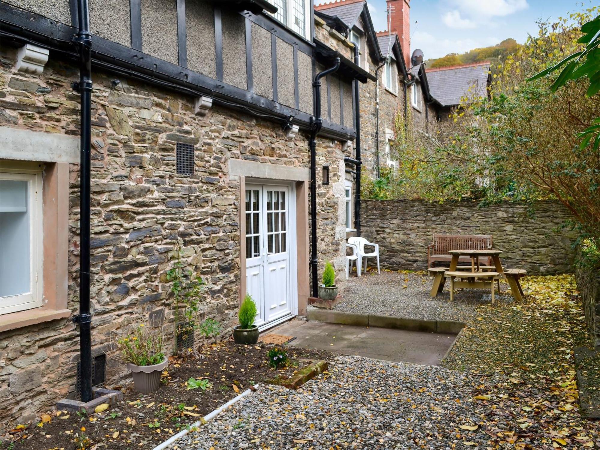 The East Wing At Grove Hall Bodfari Екстериор снимка
